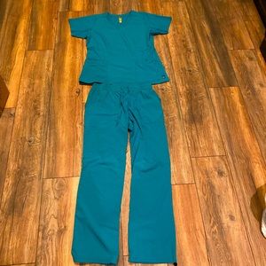 WonderWink teal blue scrubs size medium (set)